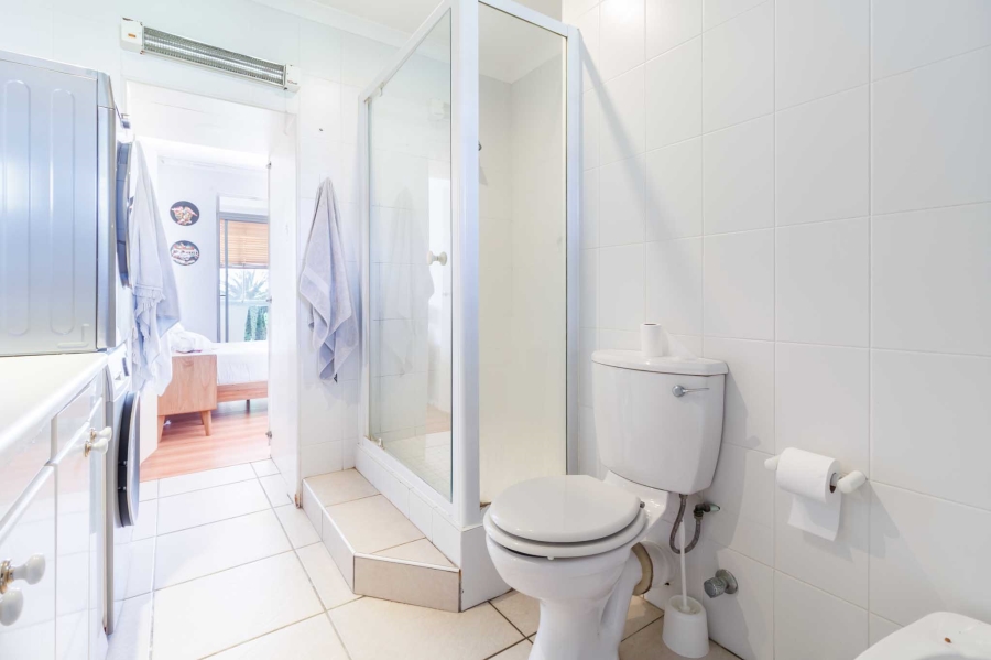 To Let 1 Bedroom Property for Rent in Mouille Point Western Cape
